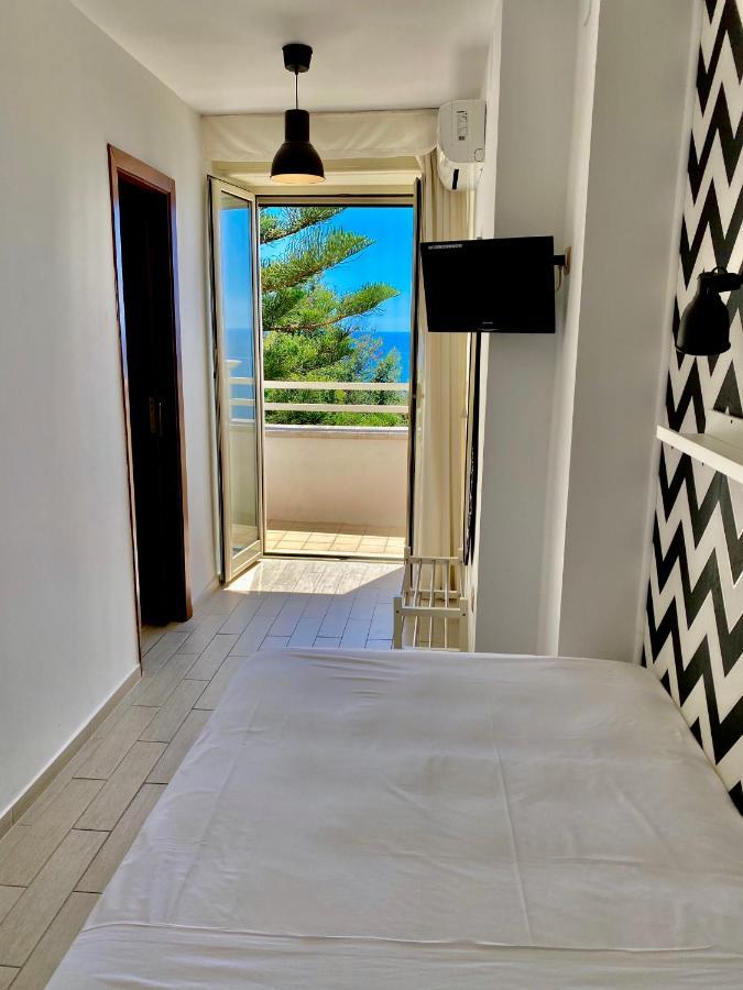Mini Hotel - Angolo Di Paradiso - Pozzuoli Ngoại thất bức ảnh