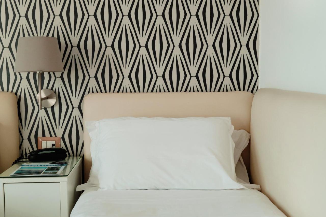 Mini Hotel - Angolo Di Paradiso - Pozzuoli Ngoại thất bức ảnh