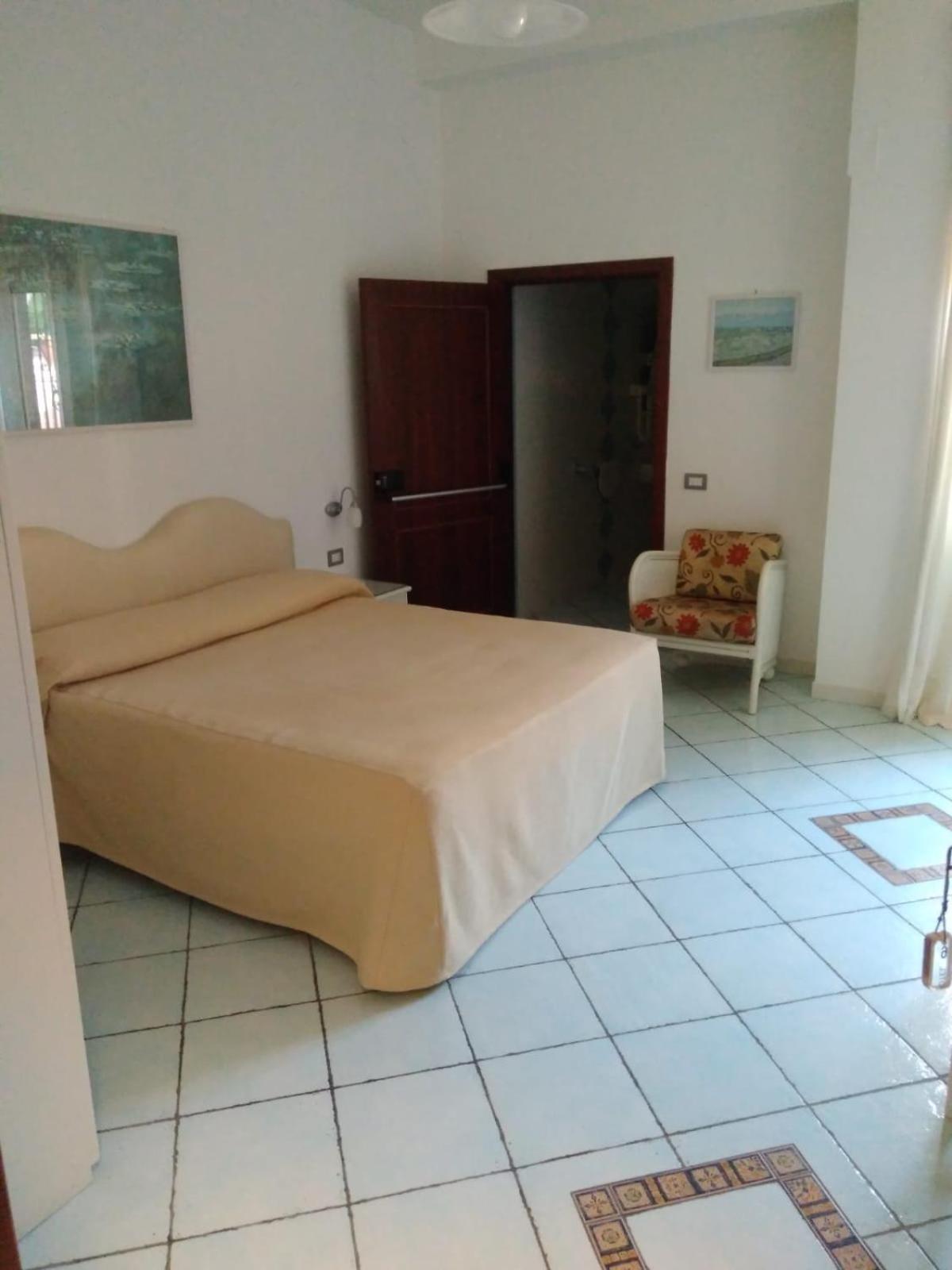 Mini Hotel - Angolo Di Paradiso - Pozzuoli Ngoại thất bức ảnh