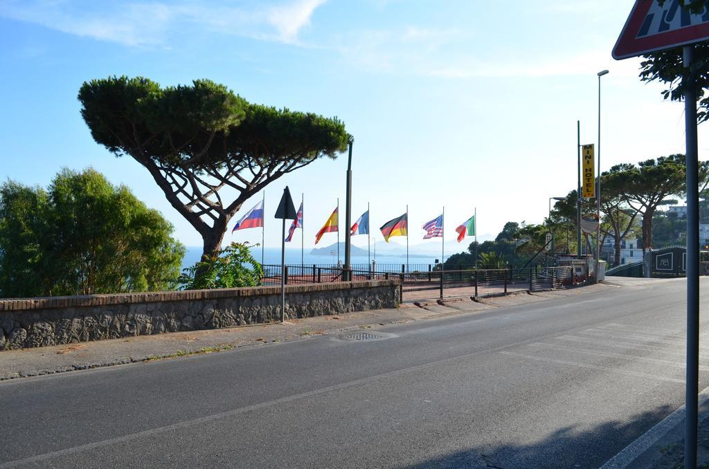 Mini Hotel - Angolo Di Paradiso - Pozzuoli Ngoại thất bức ảnh