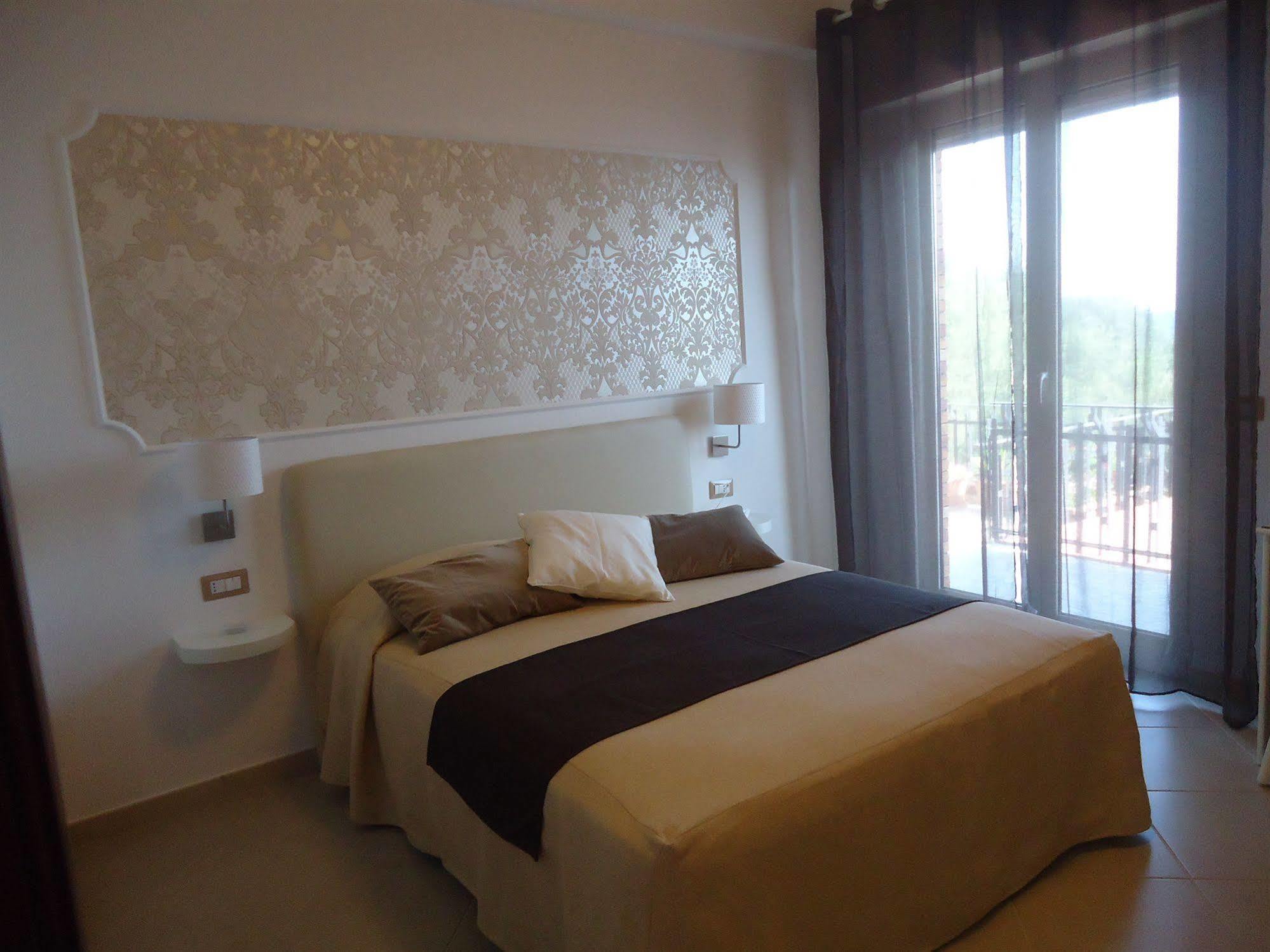 Mini Hotel - Angolo Di Paradiso - Pozzuoli Ngoại thất bức ảnh