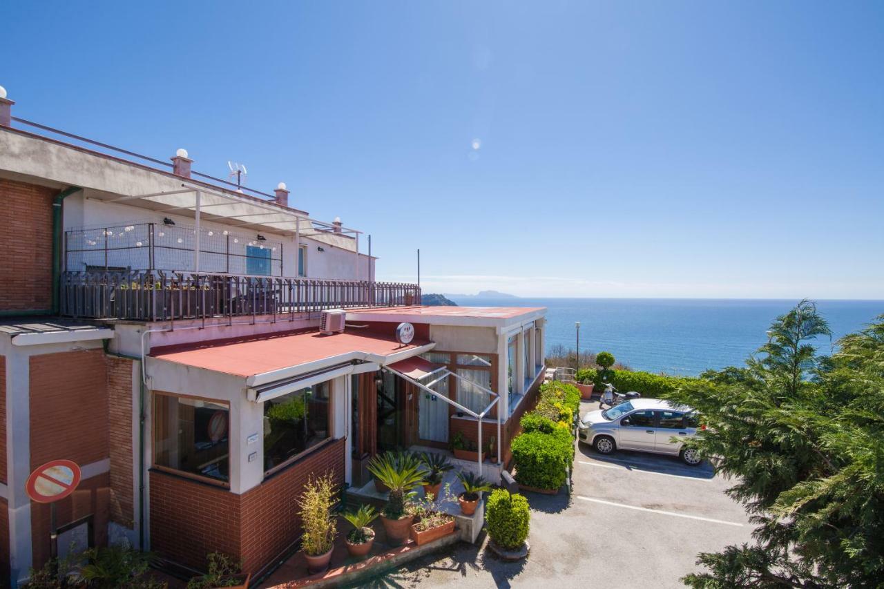 Mini Hotel - Angolo Di Paradiso - Pozzuoli Ngoại thất bức ảnh